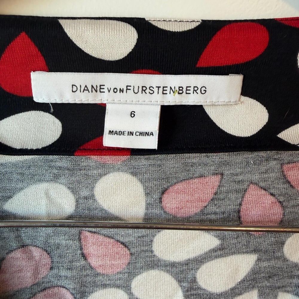 ✨ICONIC✨ Diane von Furstenberg Geometric Long Sleeve Wrap Dress Size 6 - Picture 5 of 7